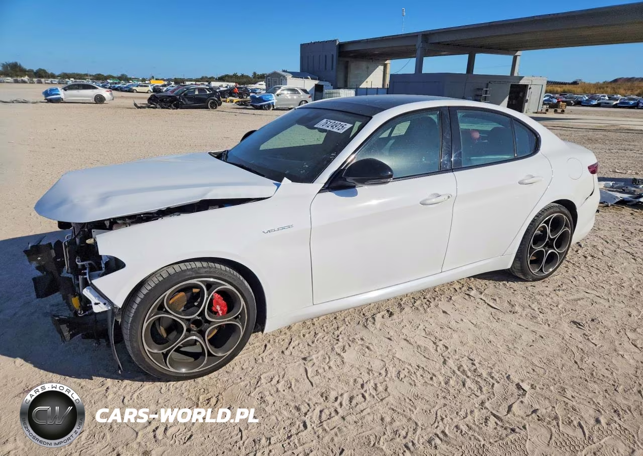 2023 Alfa Romeo Giulia Ti