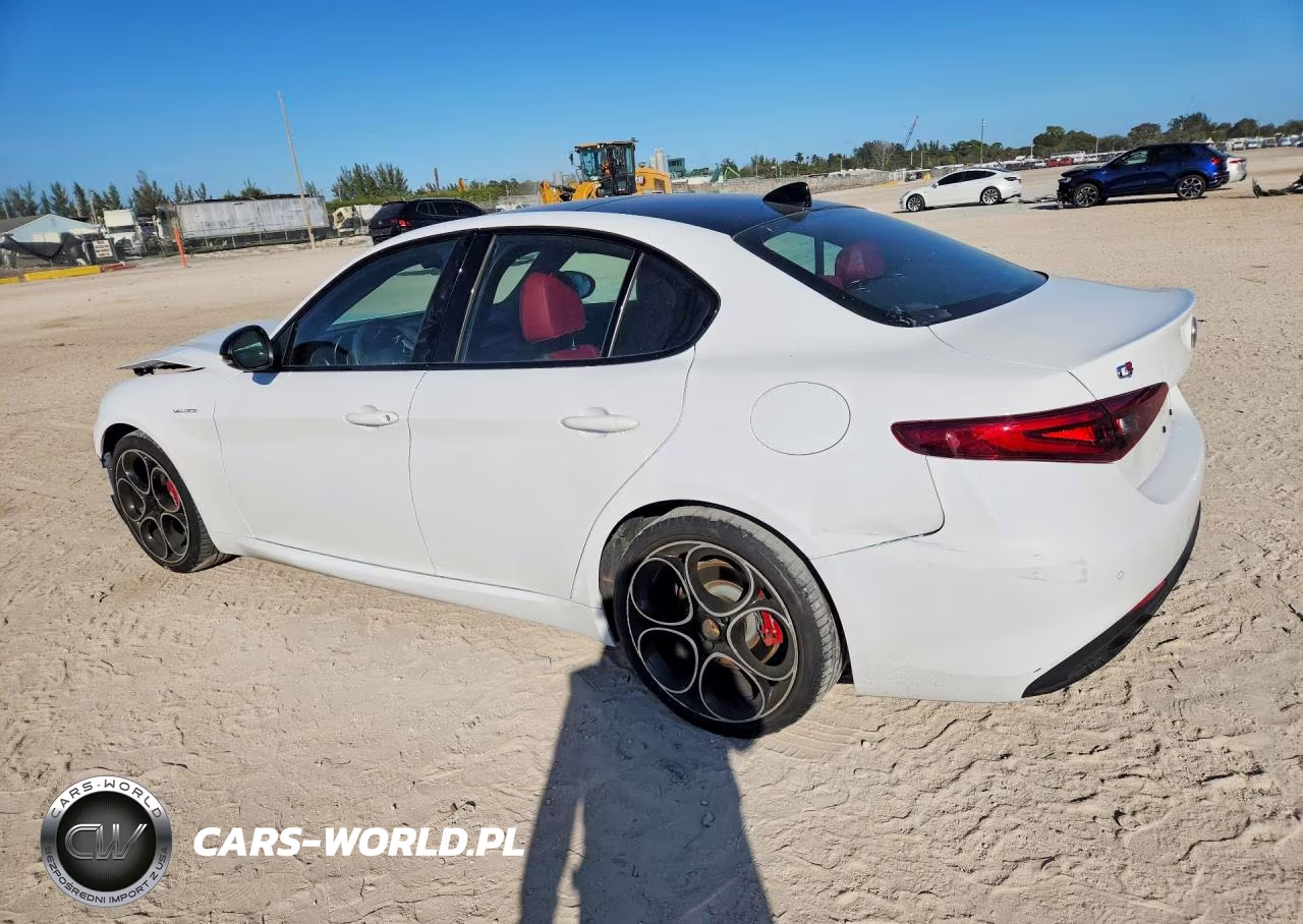 2023 Alfa Romeo Giulia Ti VIN:ZARFAMBN6P7669663 - 2