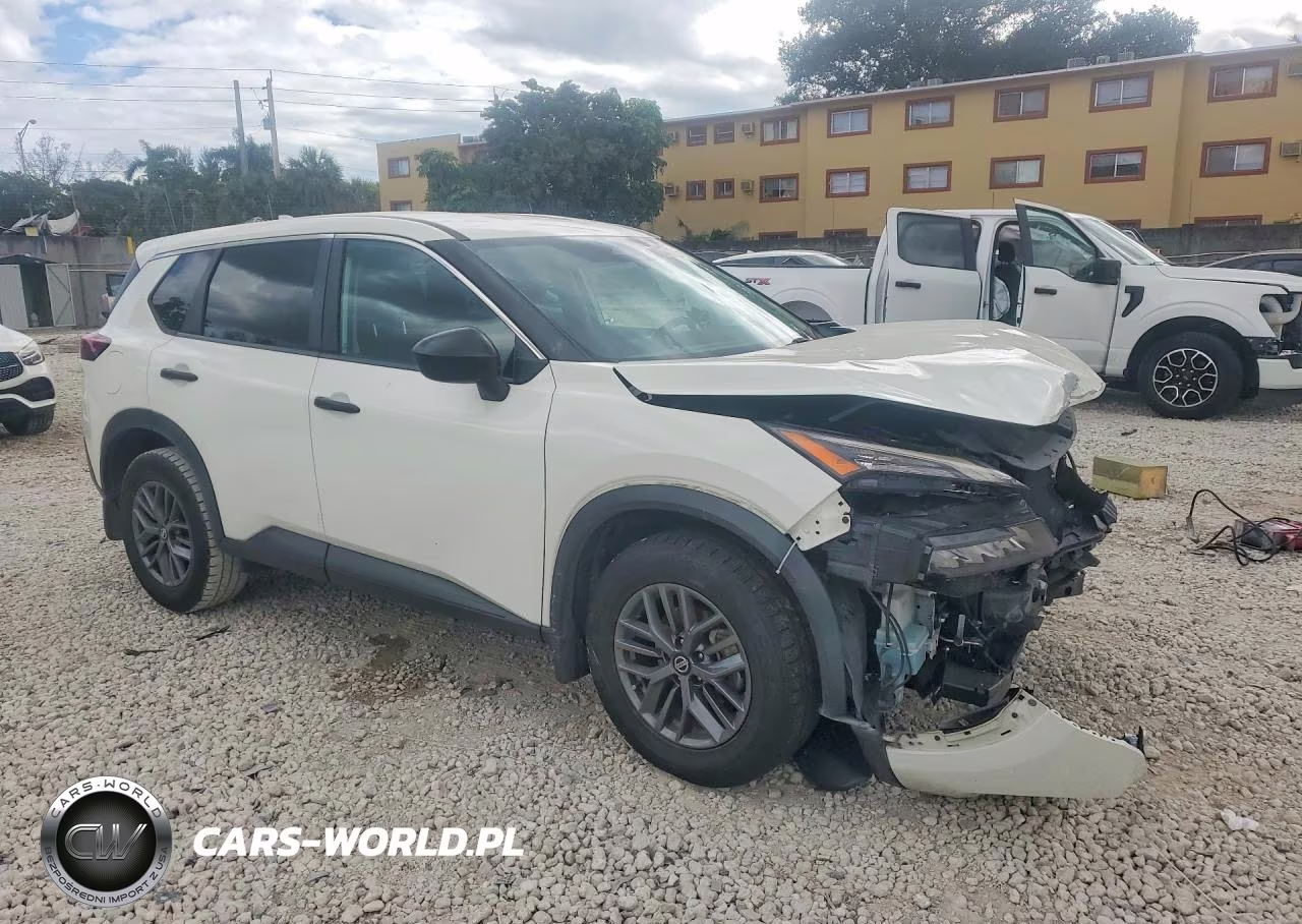 2021 Nissan Rogue S VIN:5N1AT3AAXMC848617 - 4