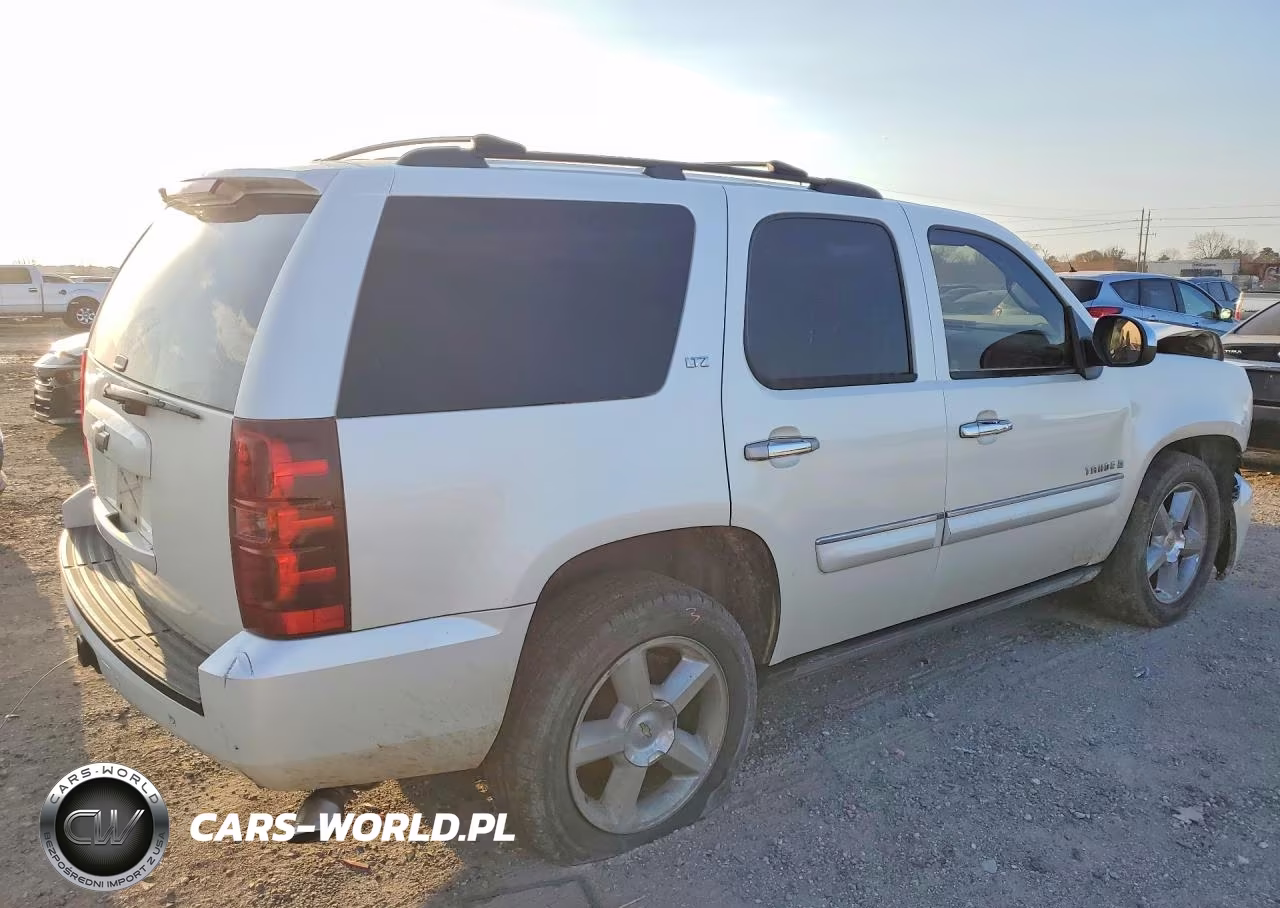 2008 Chev Tahoe VIN:1GNFC13J58R209597 - 3