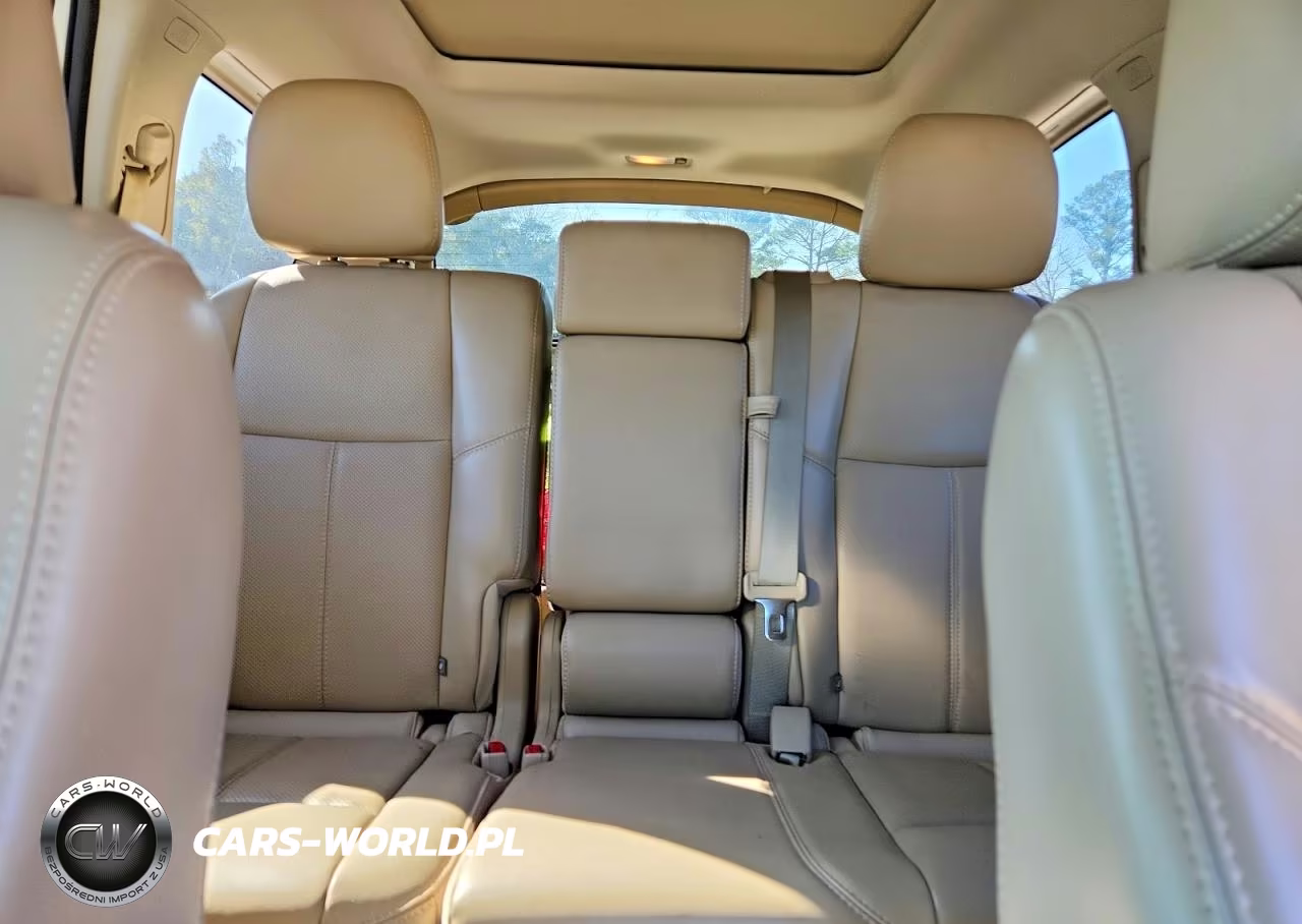 2019 Nissan Pathfinder S VIN:5N1DR2MM0KC593243 - 10