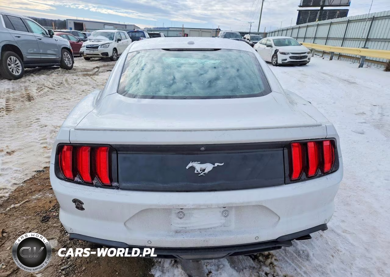 2018 Ford Mustang VIN:1FA6P8TH0J5161562 - 6