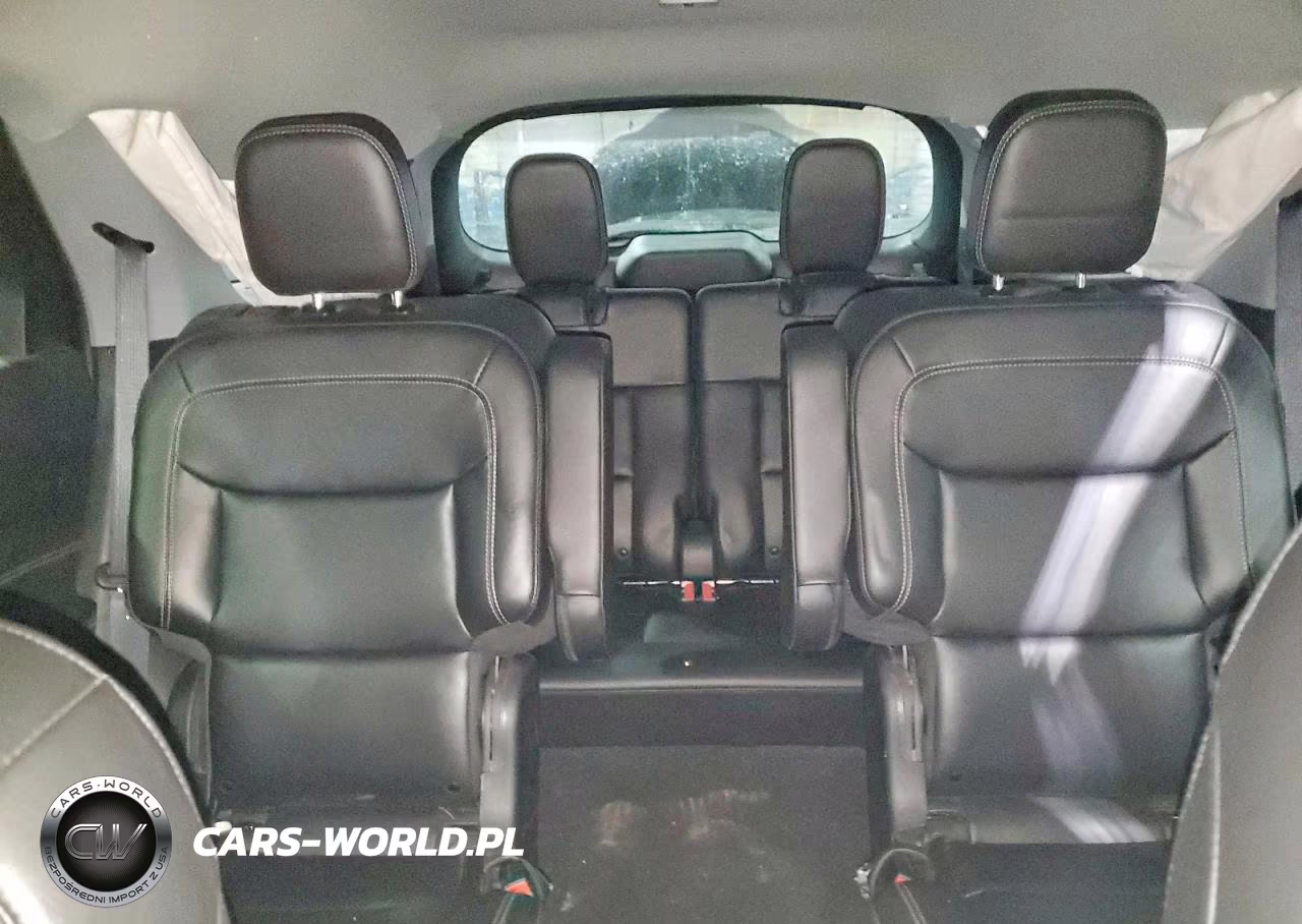 2024 Ford Explorer Xlt VIN:1FMSK8DH7RGA20943 - 10