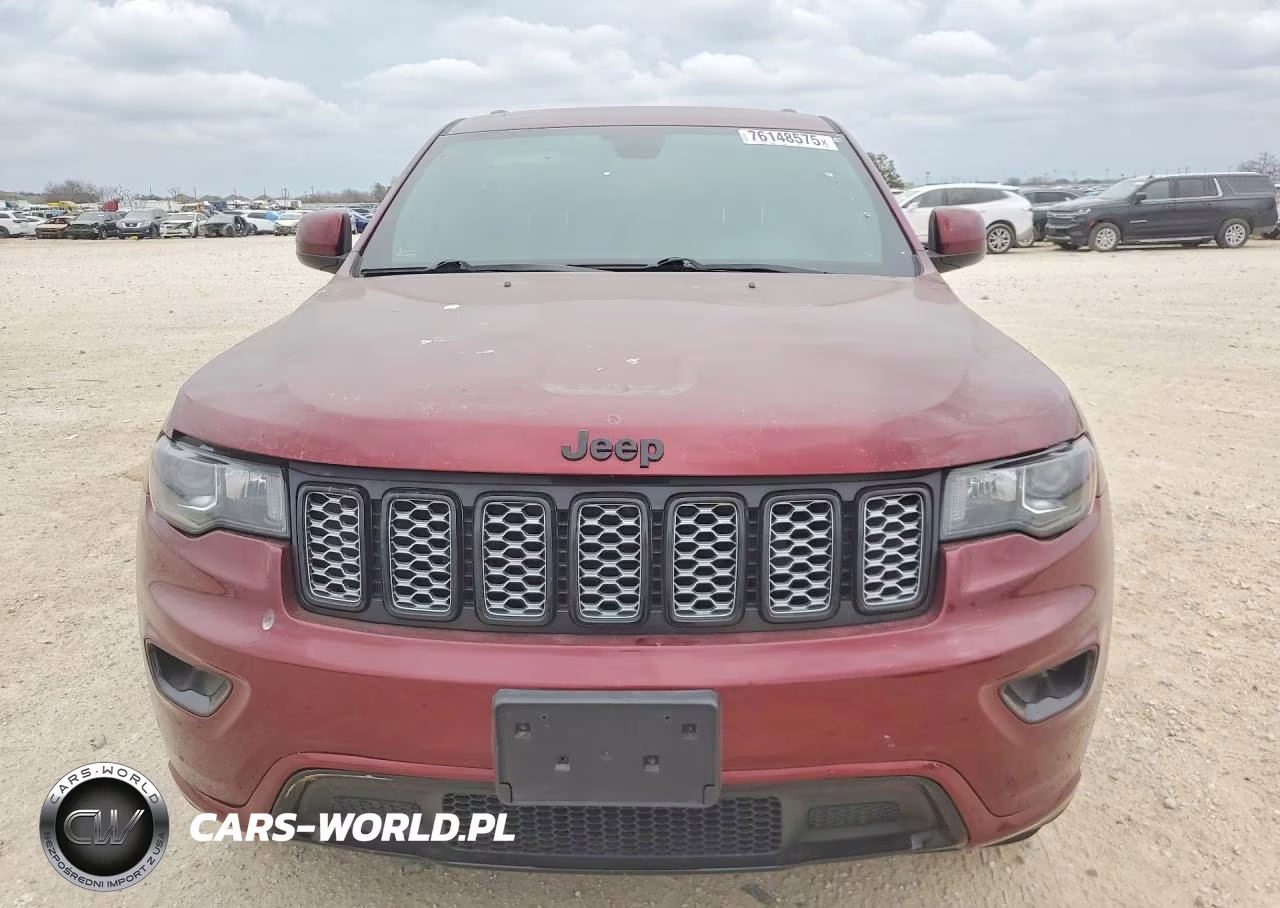 2018 Jeep Grand Cherokee Laredo VIN:1C4RJEAG2JC428651 - 5