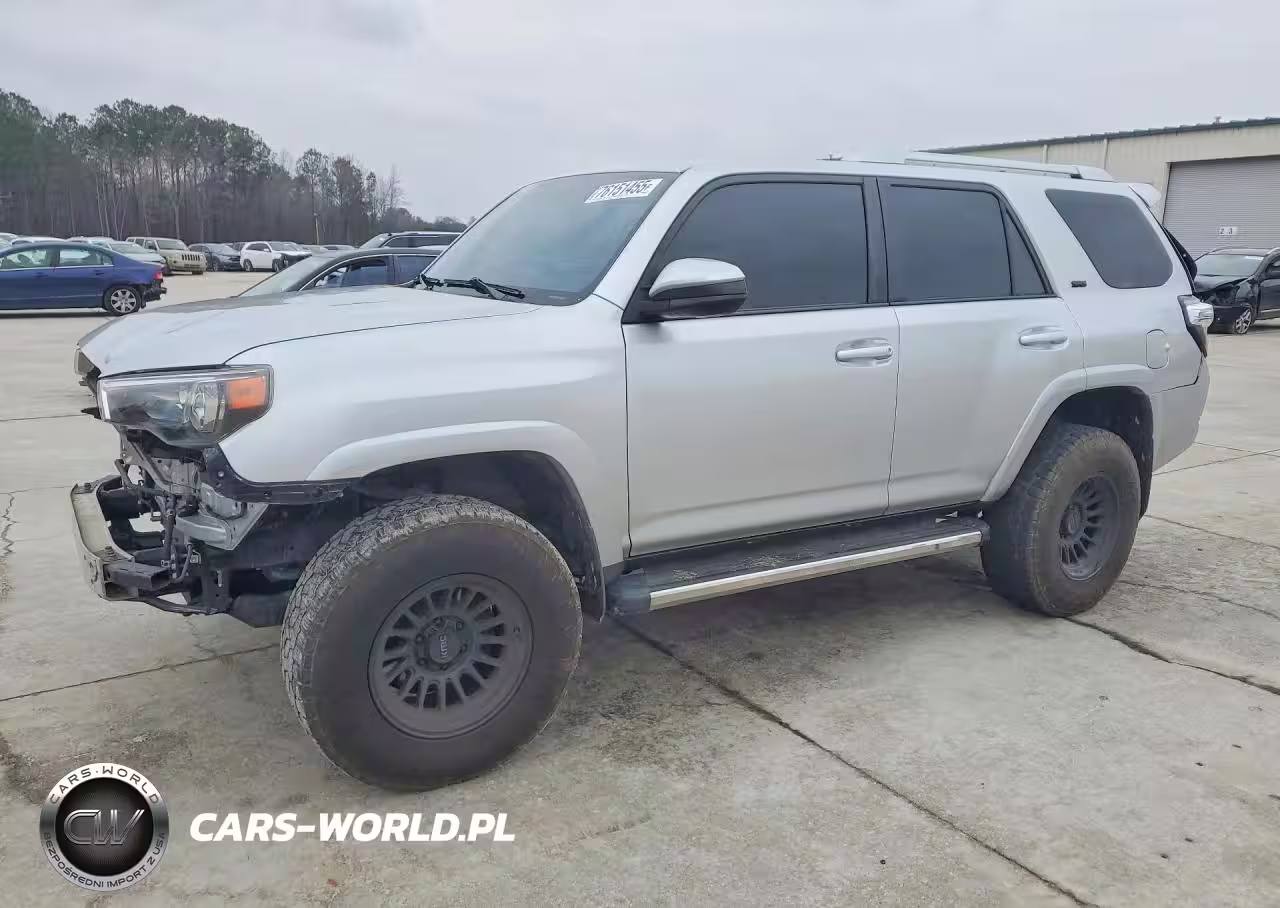 2018 Toyota 4Runner Sr5