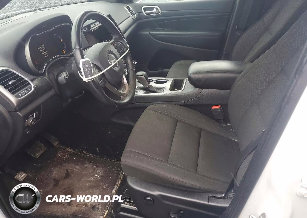 2020 Jeep Grand Cherokee Laredo VIN:1C4RJFAG0LC420623 - 7