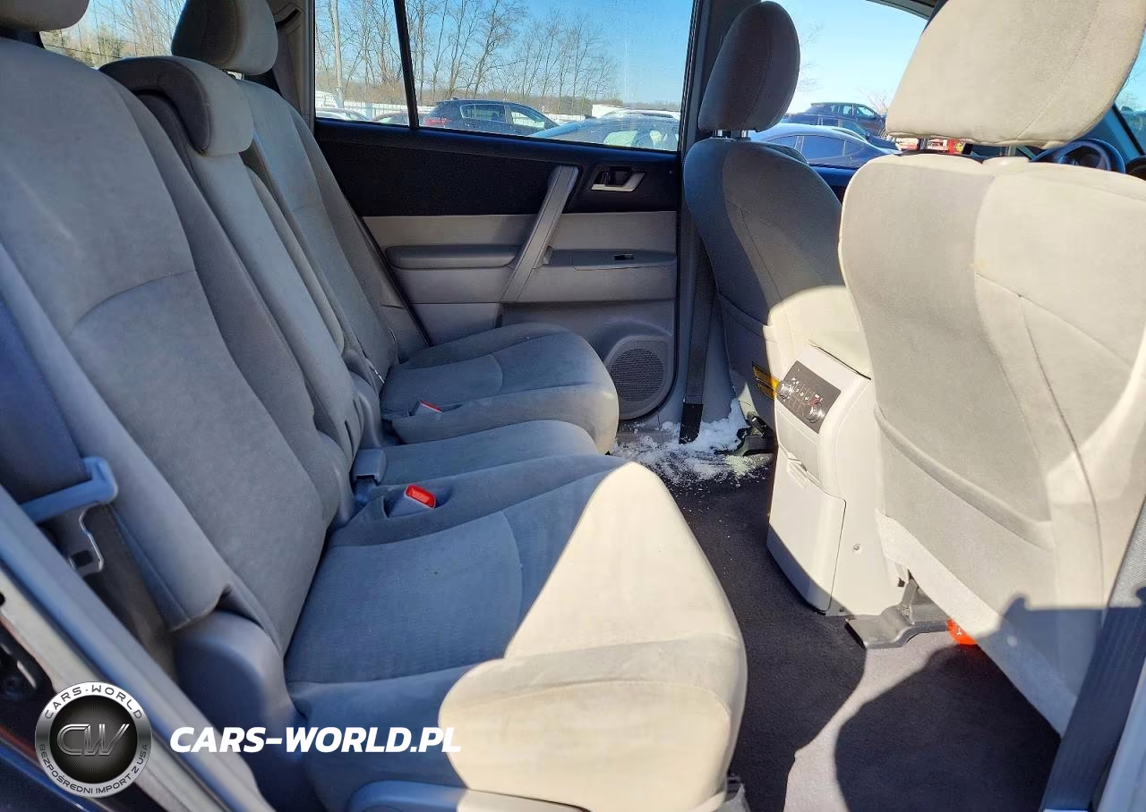 2013 Toyota Highlander Plus VIN:5TDBK3EH5DS248752 - 11