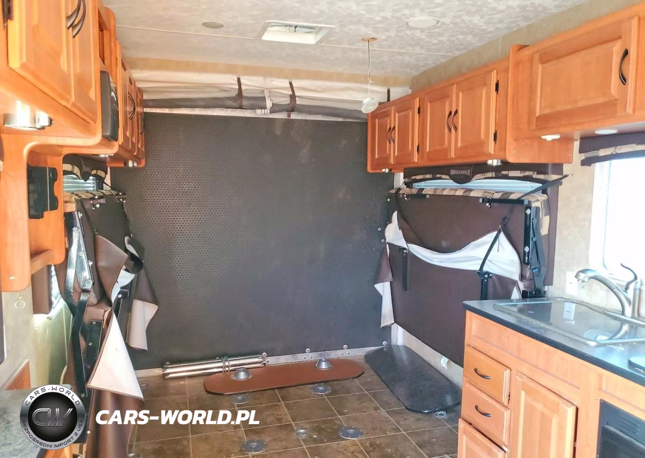 2011 Forest River Shockwave Camper VIN:4X4TSHW24BC001369 - 6