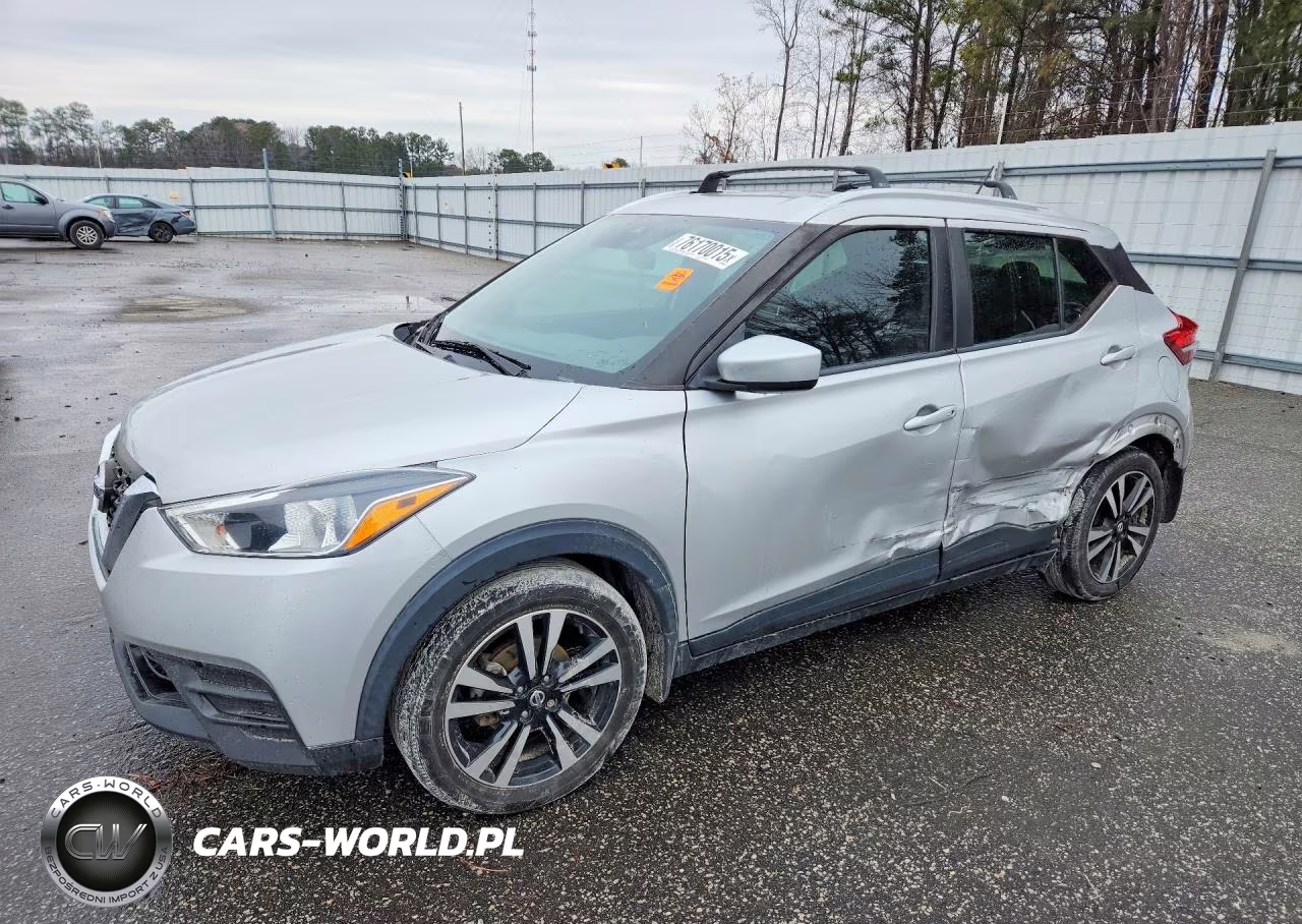 2020 Nissan Kicks Sv