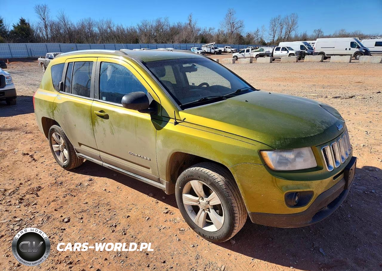 2012 Jeep Compass Latitude VIN:1C4NJCEA9CD622664 - 4