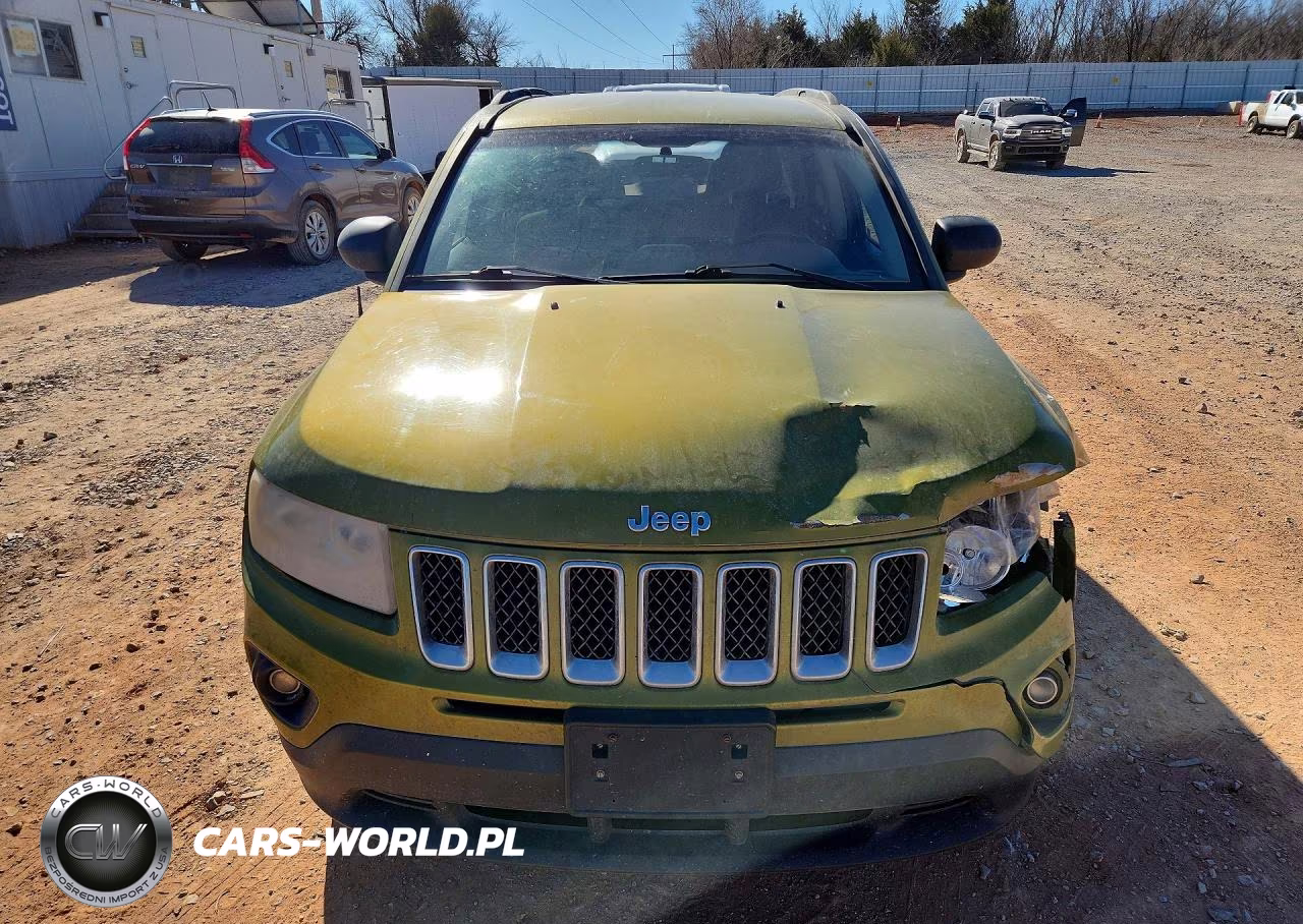 2012 Jeep Compass Latitude VIN:1C4NJCEA9CD622664 - 5