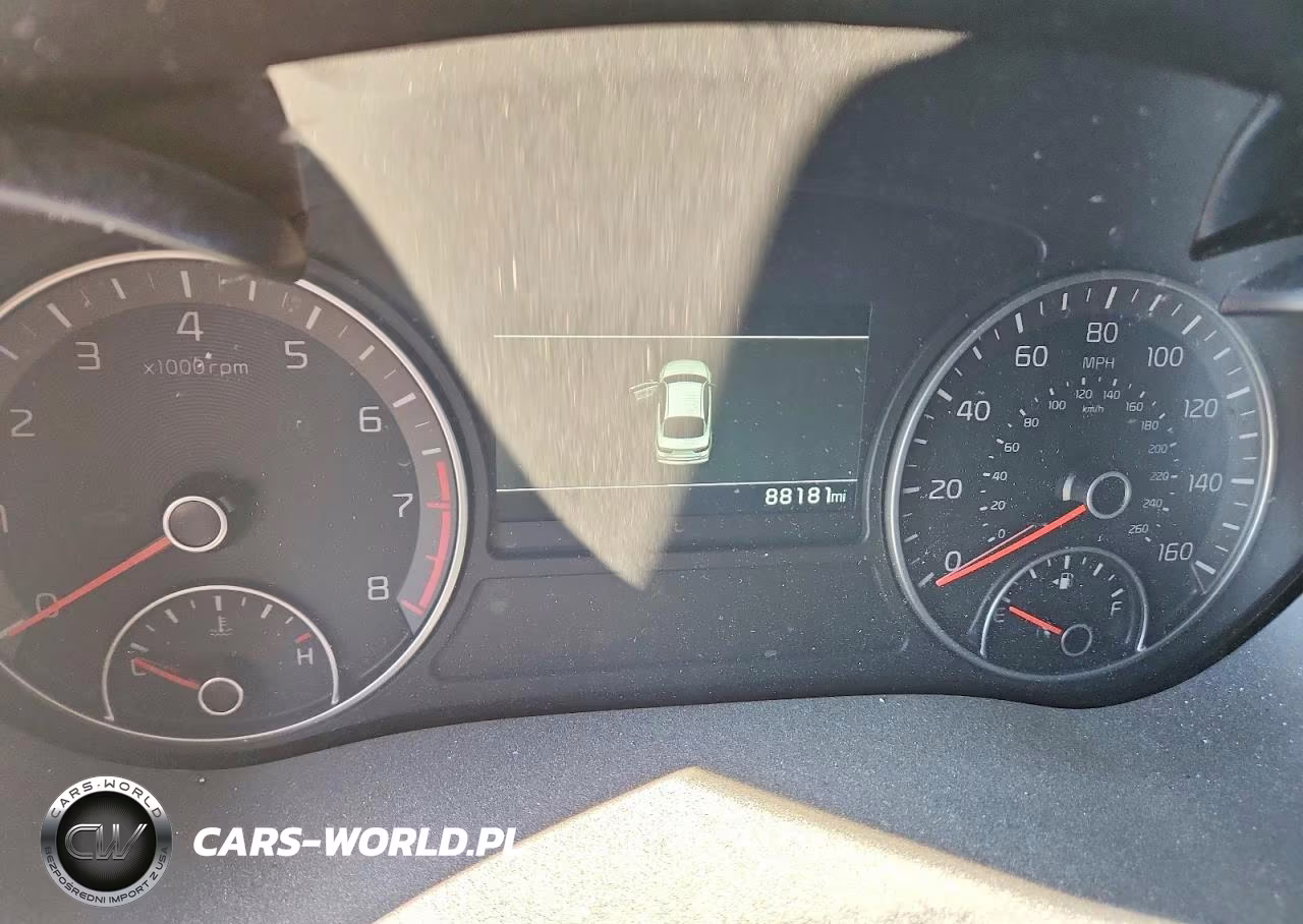 2019 Kia Optima Sxl VIN:5XXGV4L21KG315850 - 9