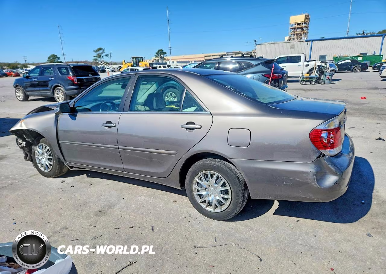 2005 Toyota Camry Le VIN:4T1BE32K35U523650 - 2