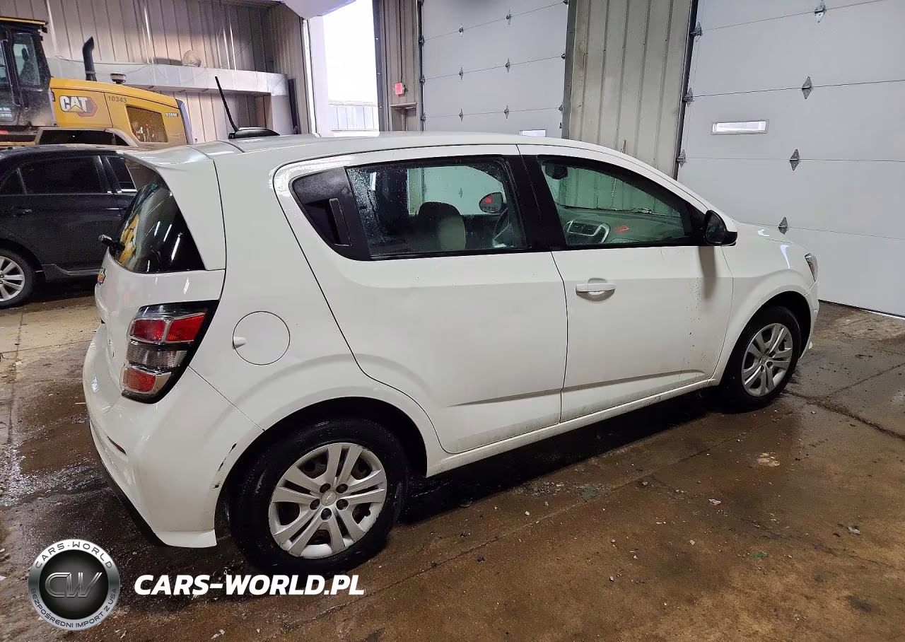 2017 Chevrolet Sonic VIN:1G1JG6SHXH4134503 - 3