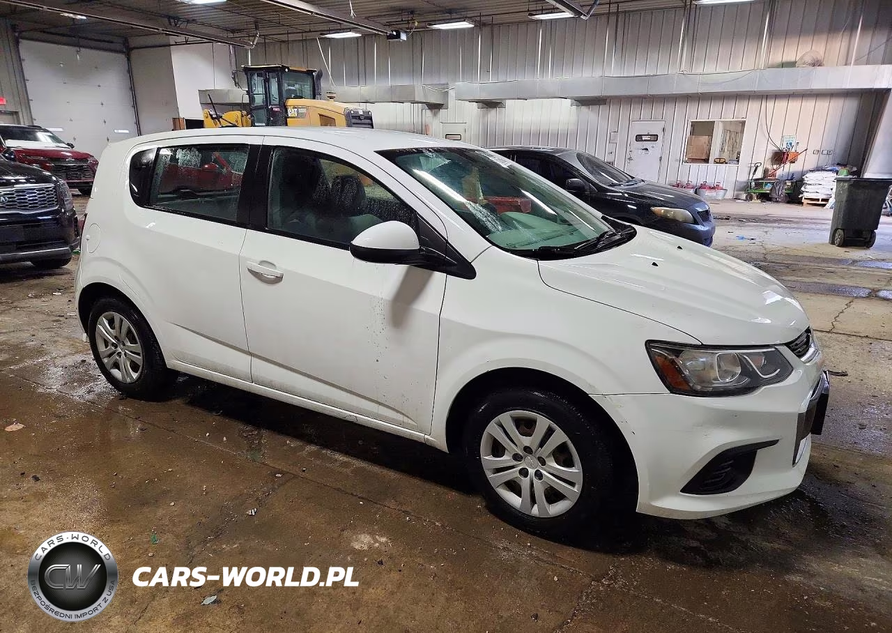 2017 Chevrolet Sonic VIN:1G1JG6SHXH4134503 - 4