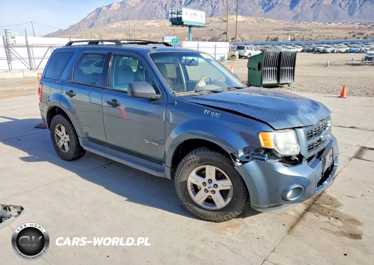 2011 Ford Escape Hybrid VIN:1FMCU5K37BKB50678 - 4