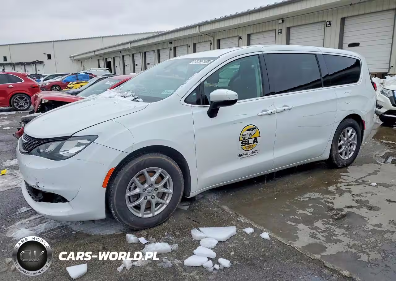 2022 Chrysler Voyager Lx