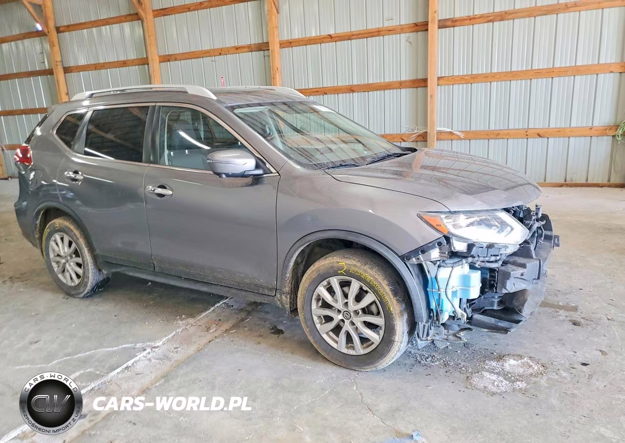 2018 Nissan Rogue S VIN:JN8AT2MV2JW349144 - 4