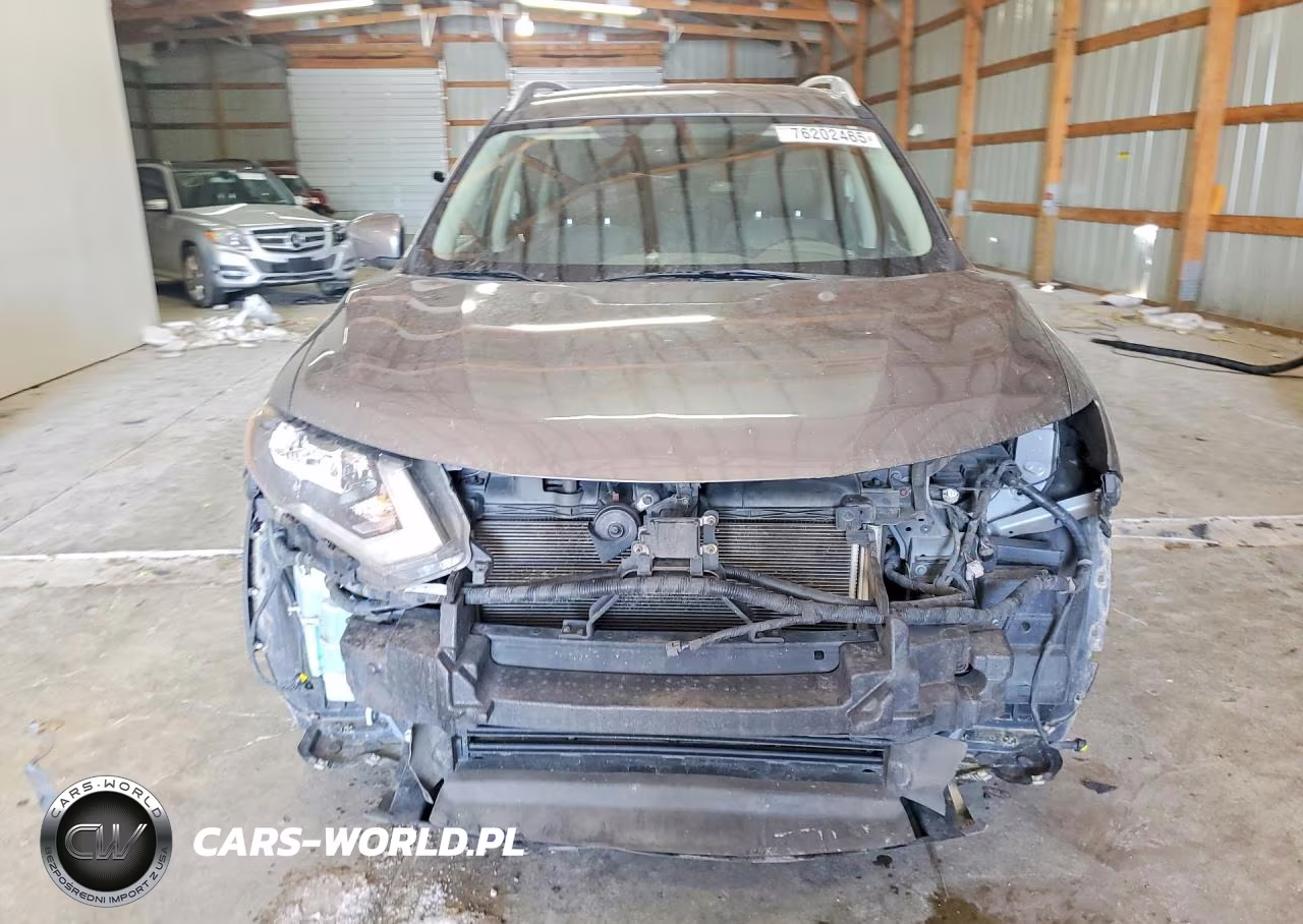 2018 Nissan Rogue S VIN:JN8AT2MV2JW349144 - 5