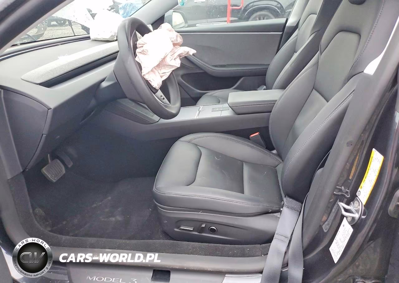 2025 Tesla Model 3 VIN:5YJ3E1EA6SF070225 - 7