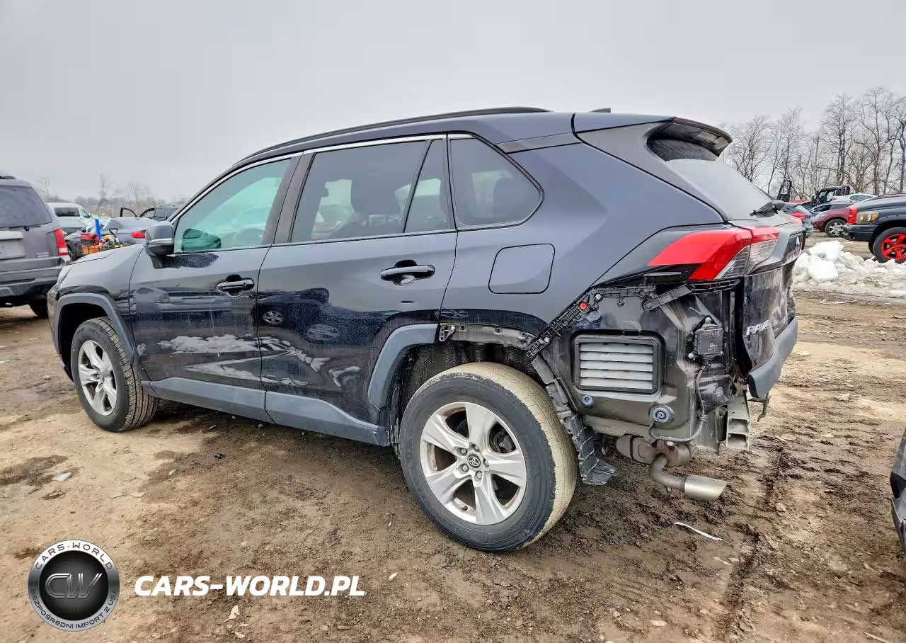 2020 Toyota Rav4 Xle VIN:2T3P1RFV8LW120034 - 2