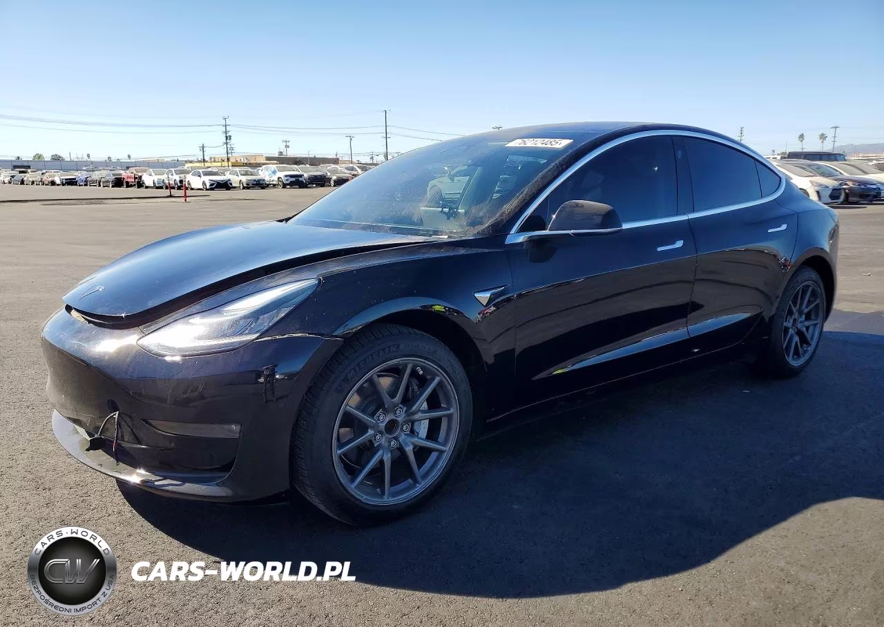 2018 Tesla Model 3 – zdjęcie 1 z 12