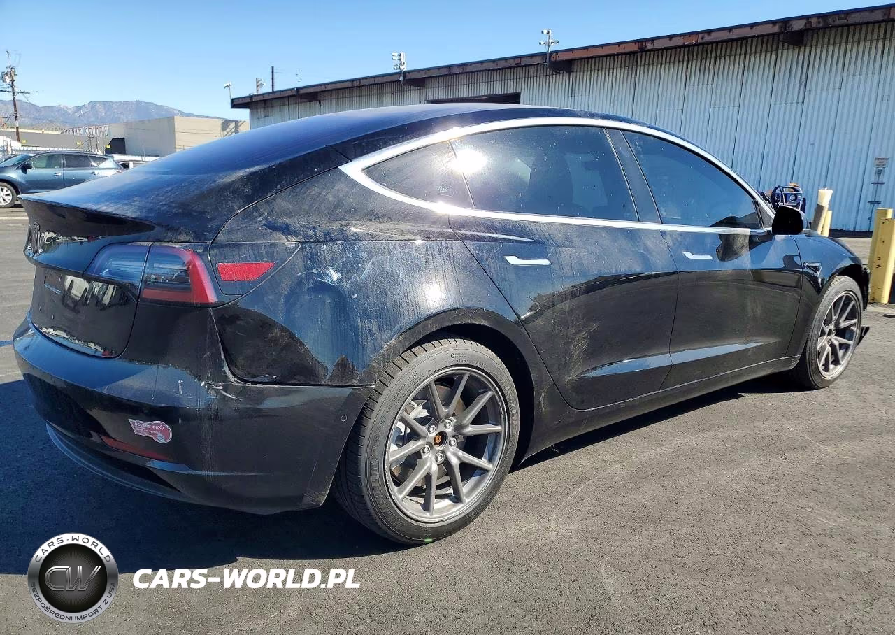 2018 Tesla Model 3 VIN:5YJ3E1EA2JF051766 - 3