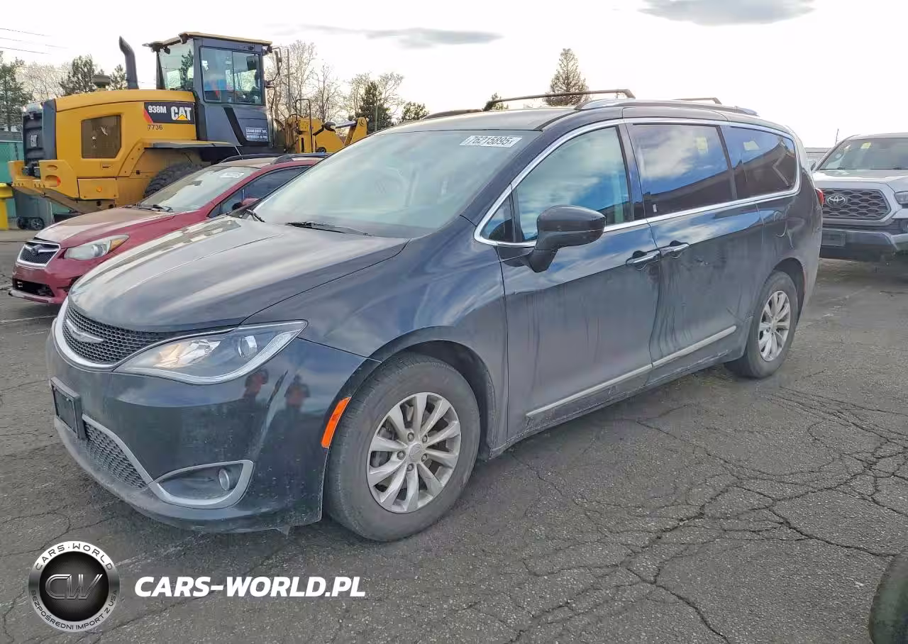2018 Chrysler Pacifica Touring L