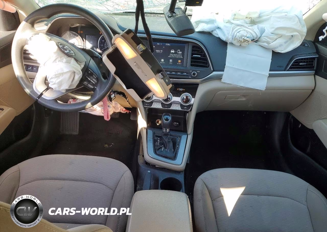 2019 Hyundai Elantra Sel VIN:5NPD84LF2KH442799 - 8