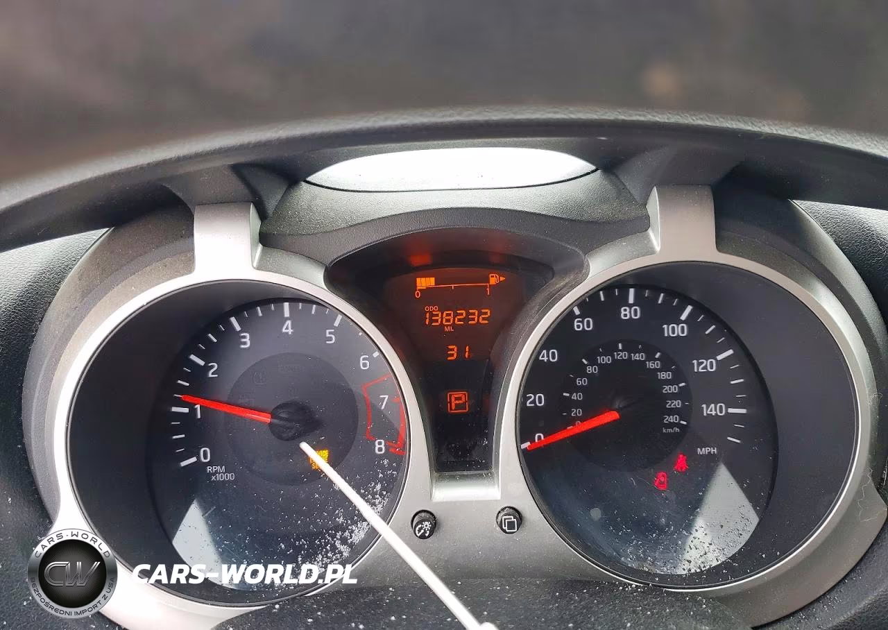 2016 Nissan Juke S VIN:JN8AF5MR4GT606228 - 9