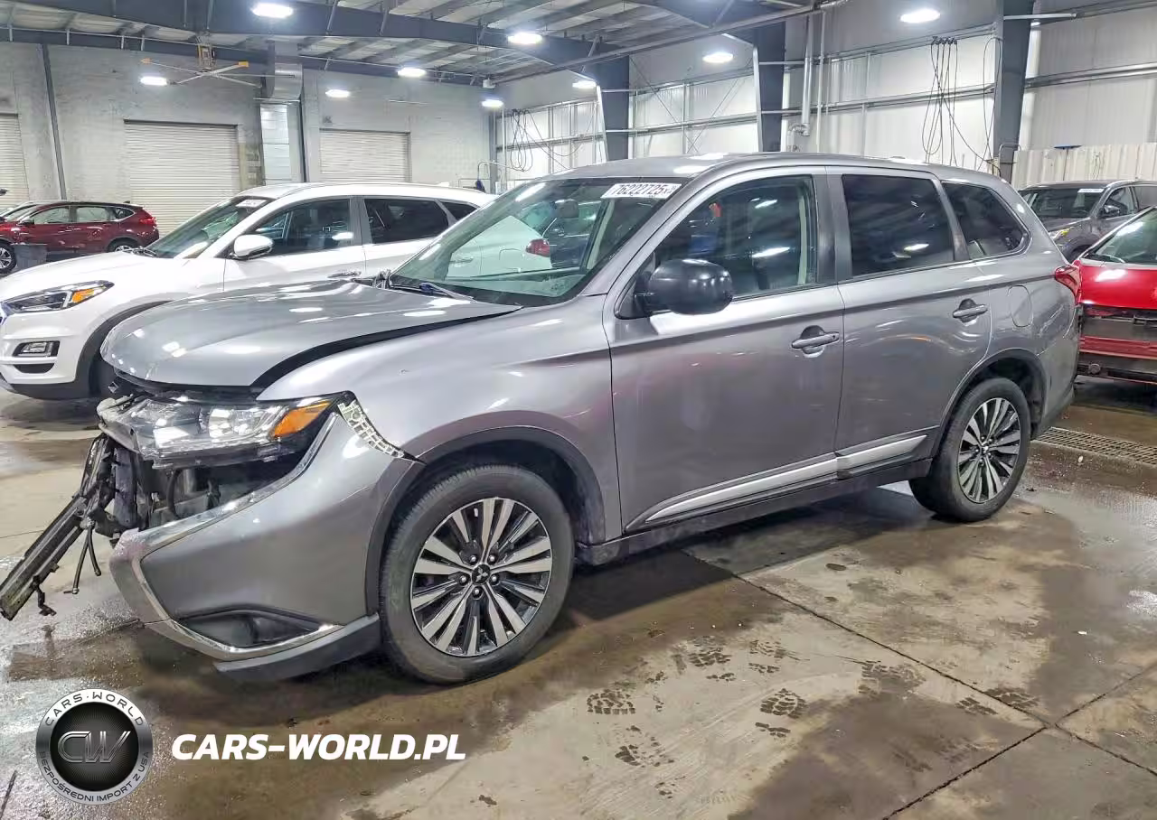 2020 Mitsubishi Outlander Se