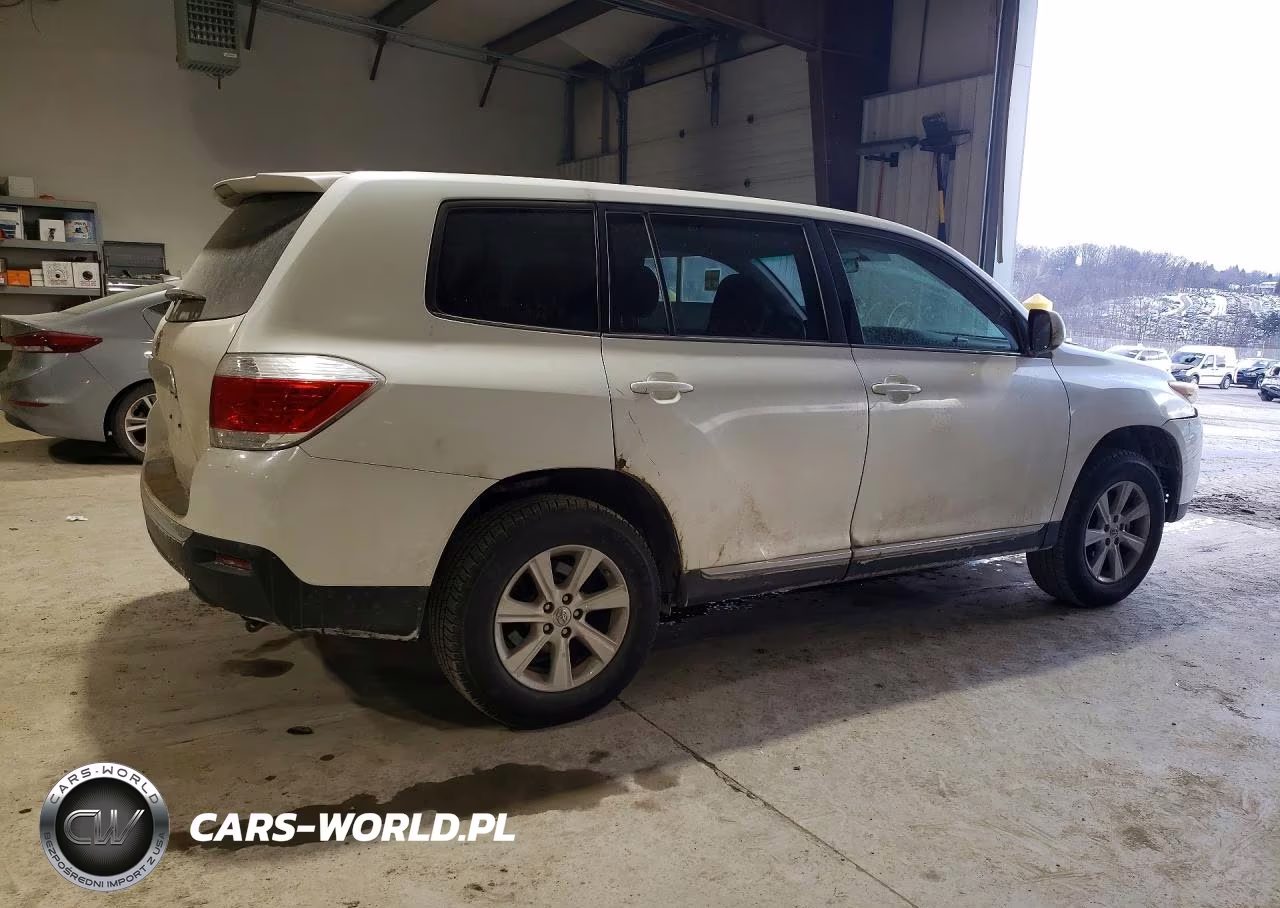 2013 Toyota Highlander Base VIN:5TDZA3EH6DS037531 - 3