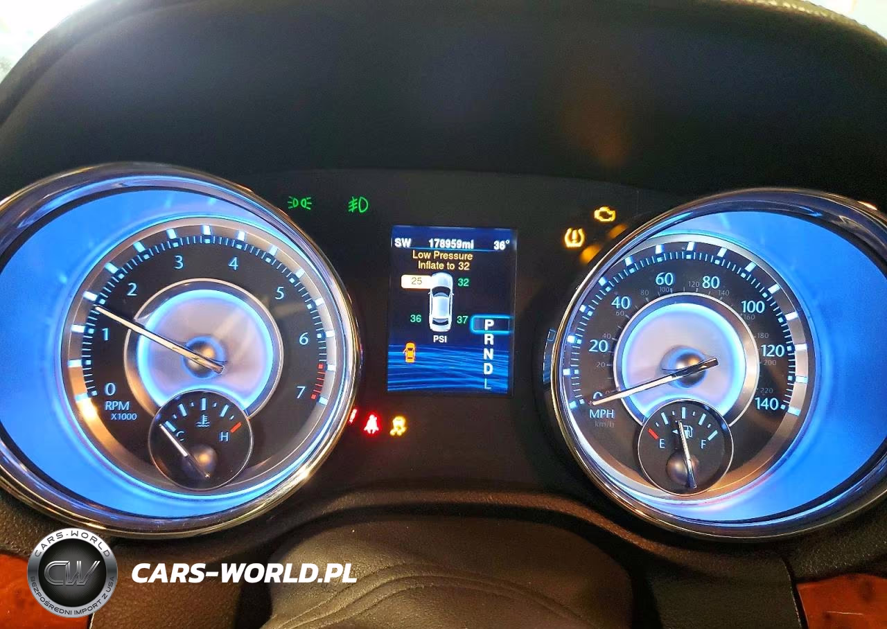 2014 Chrysler 300 VIN:2C3CCARG5EH378154 - 9
