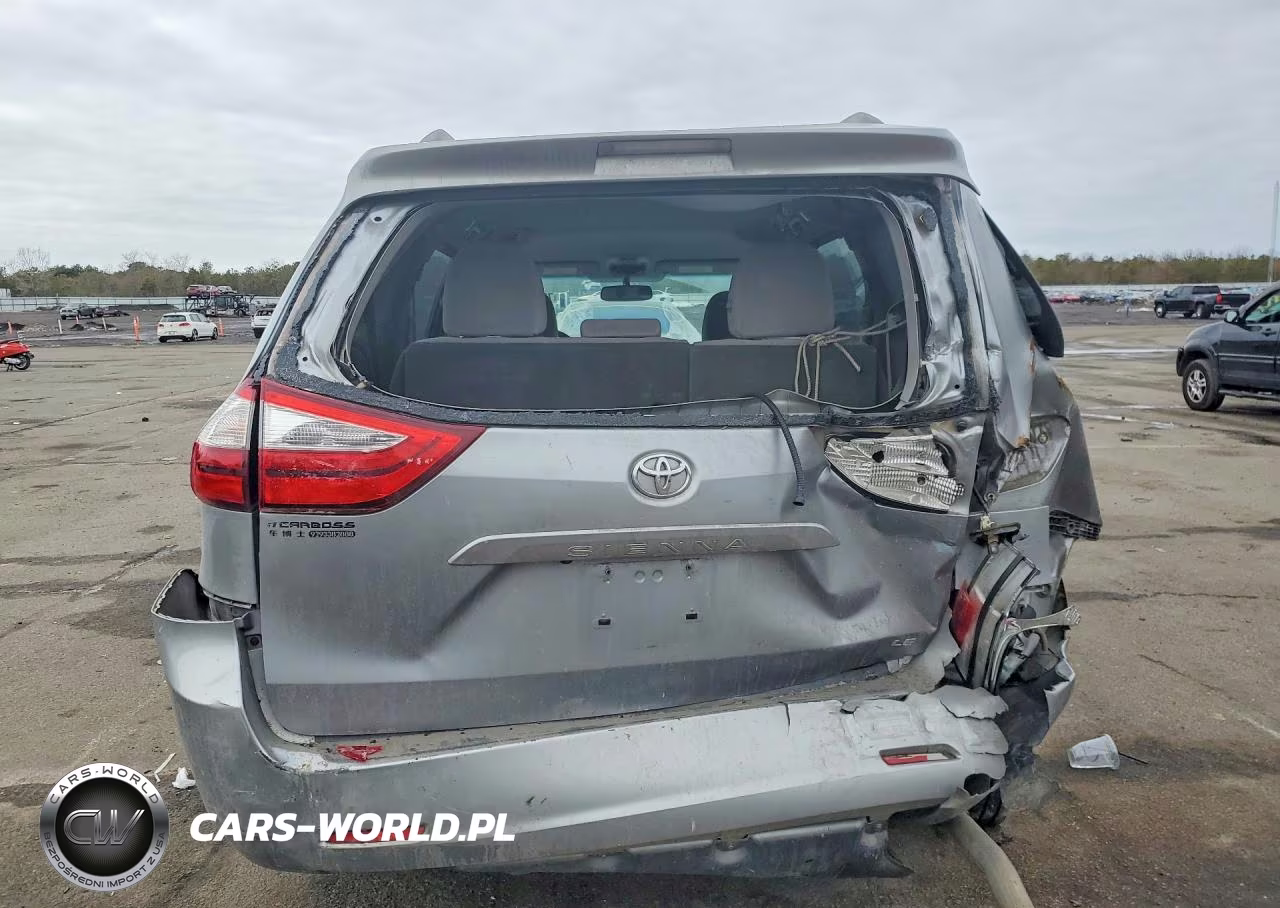 2017 Toyota Sienna Le VIN:5TDKZ3DC9HS802947 - 6