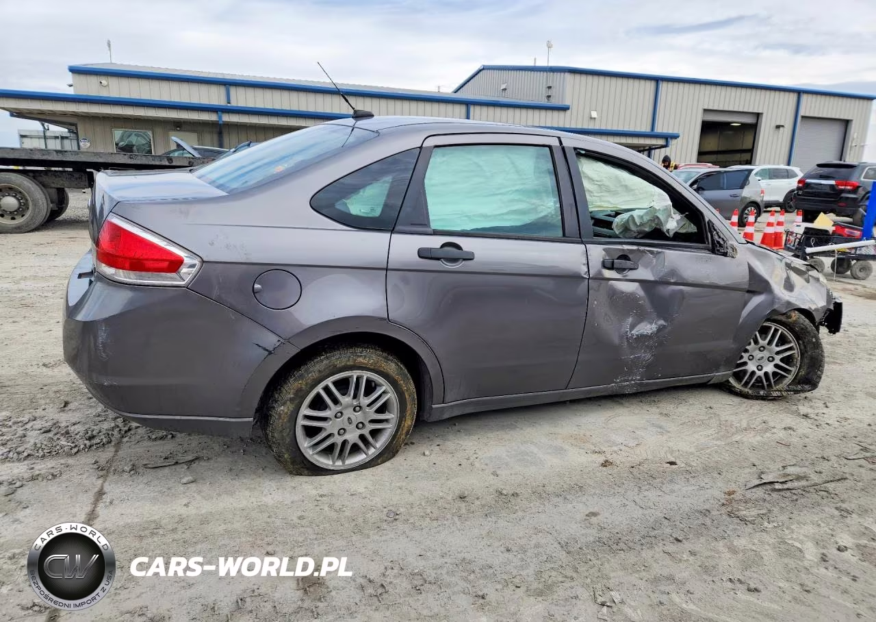 2011 Ford Focus Se VIN:1FAHP3FN2BW187203 - 3