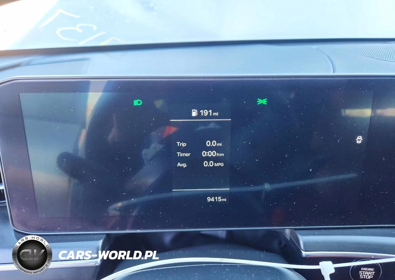 2025 Kia K5 Gt Line VIN:KNAG64J76S5317137 - 9