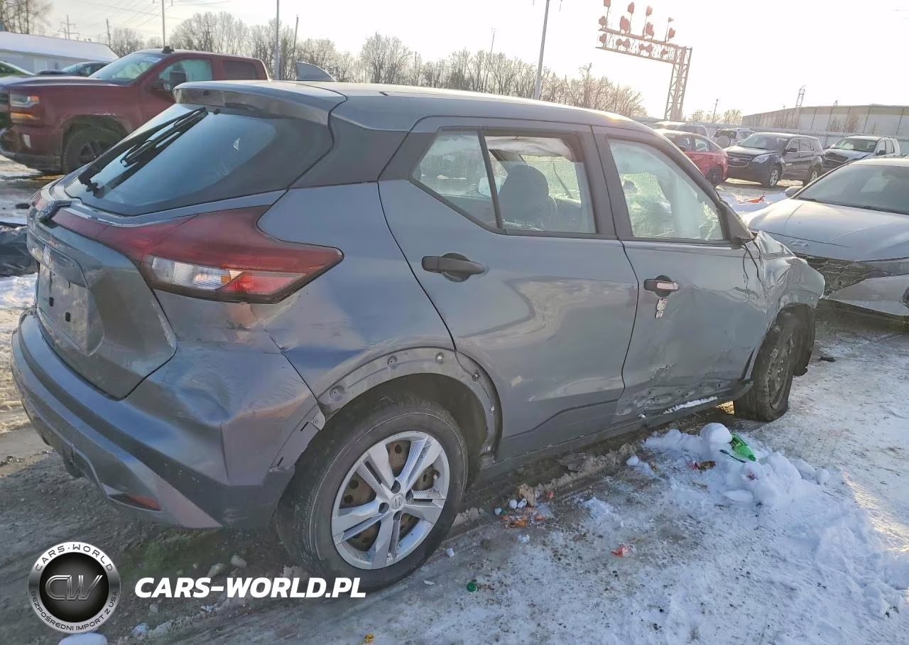 2022 Nissan Kicks S VIN:3N1CP5BV6NL522580 - 3