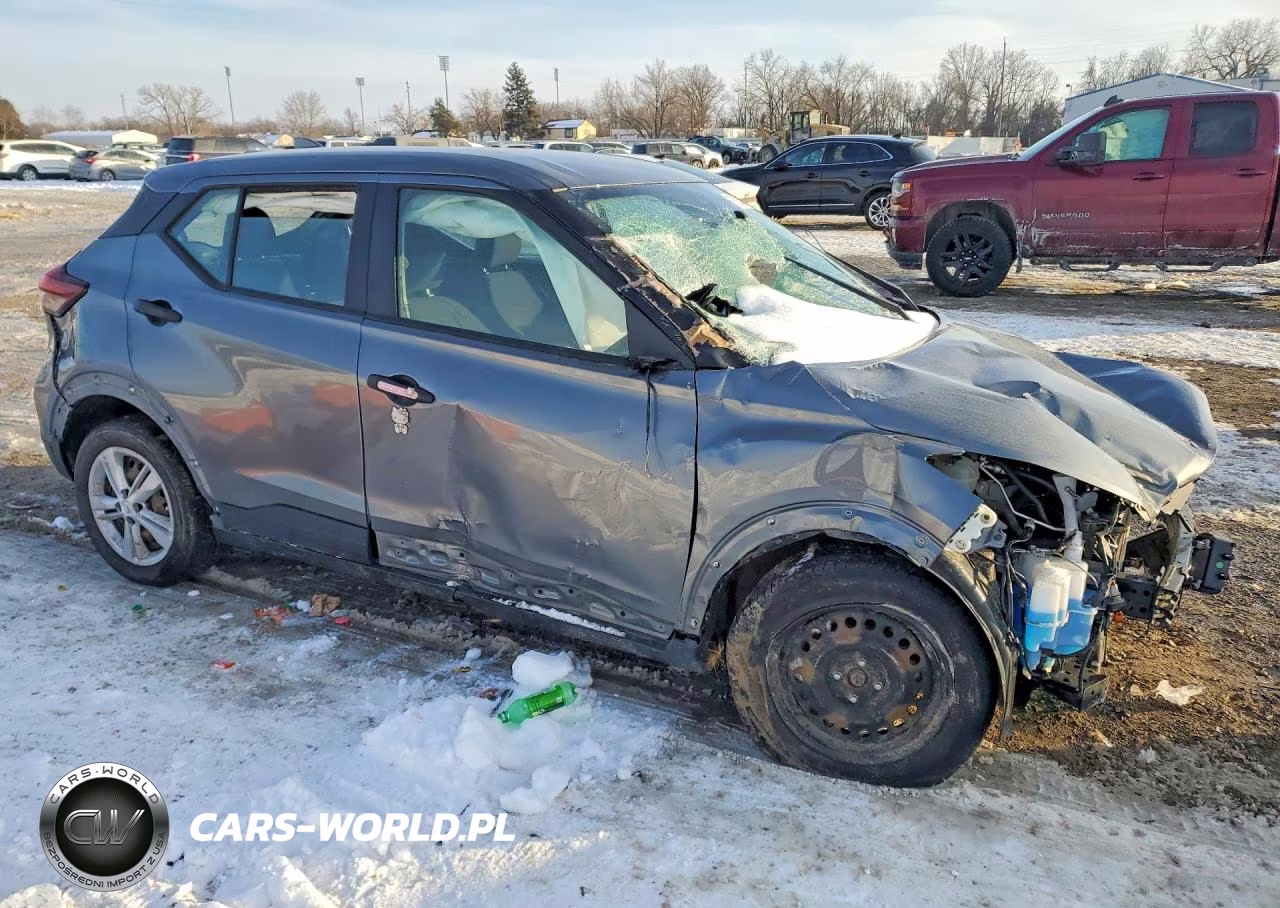 2022 Nissan Kicks S VIN:3N1CP5BV6NL522580 - 4
