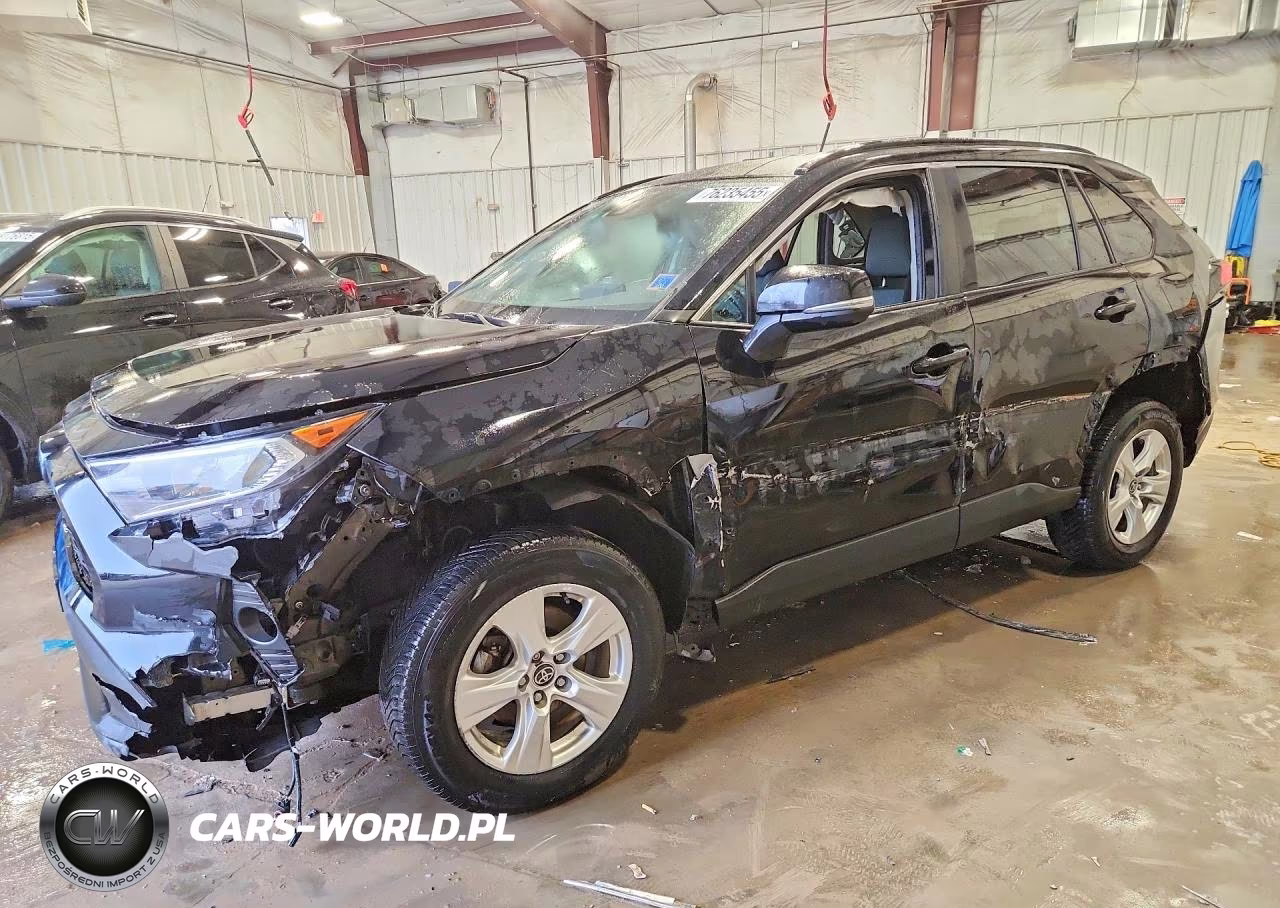 2021 Toyota Rav4 Xle – zdjęcie 1 z 13