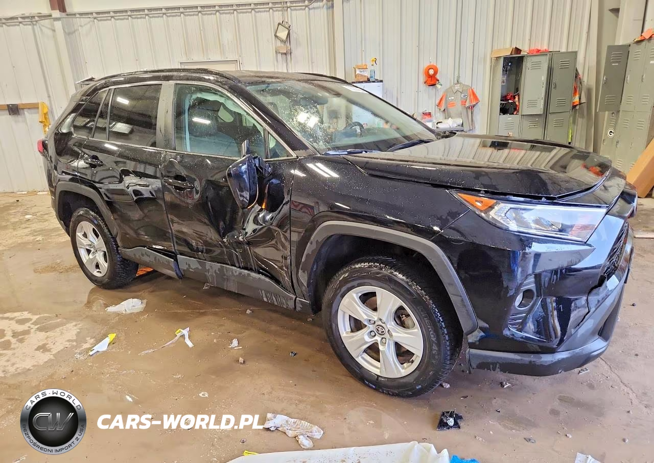 2021 Toyota Rav4 Xle VIN:2T3P1RFV3MW231575 - 4