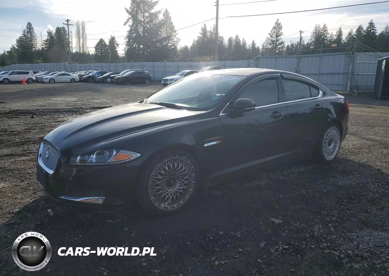2013 Jaguar Xf