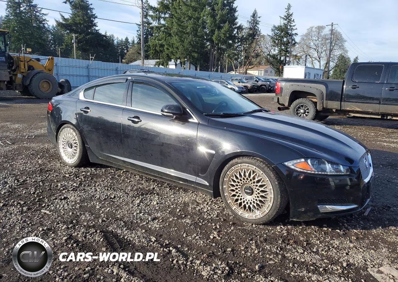 2013 Jaguar Xf VIN:SAJWA0ES7DPU00685 - 4