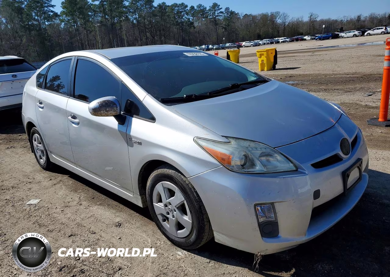 2011 Toyota Prius VIN:JTDKN3DU6B1402773 - 4