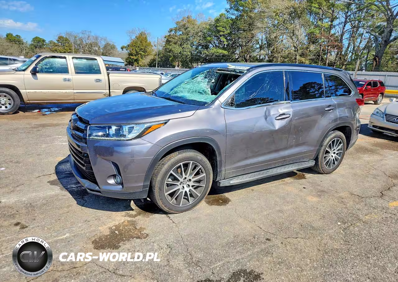 2018 Toyota Highlander Se