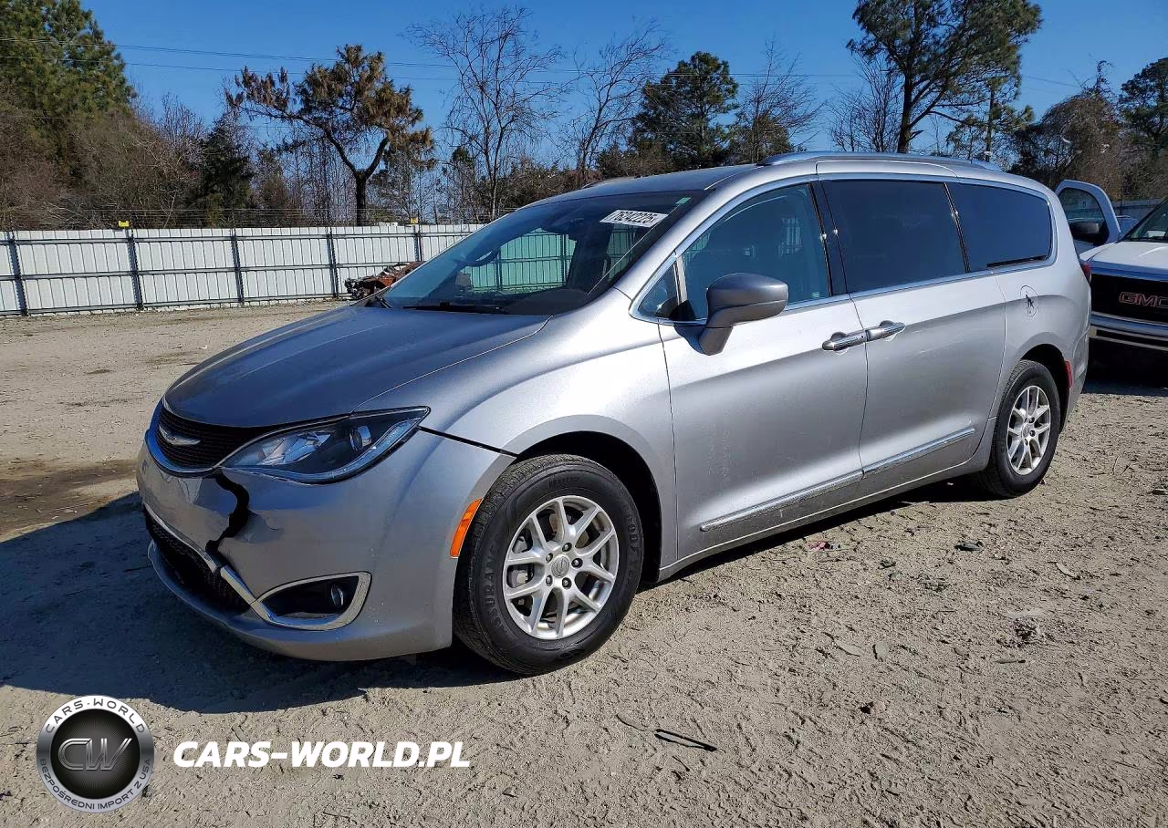 2020 Chrysler Pacifica Touring L