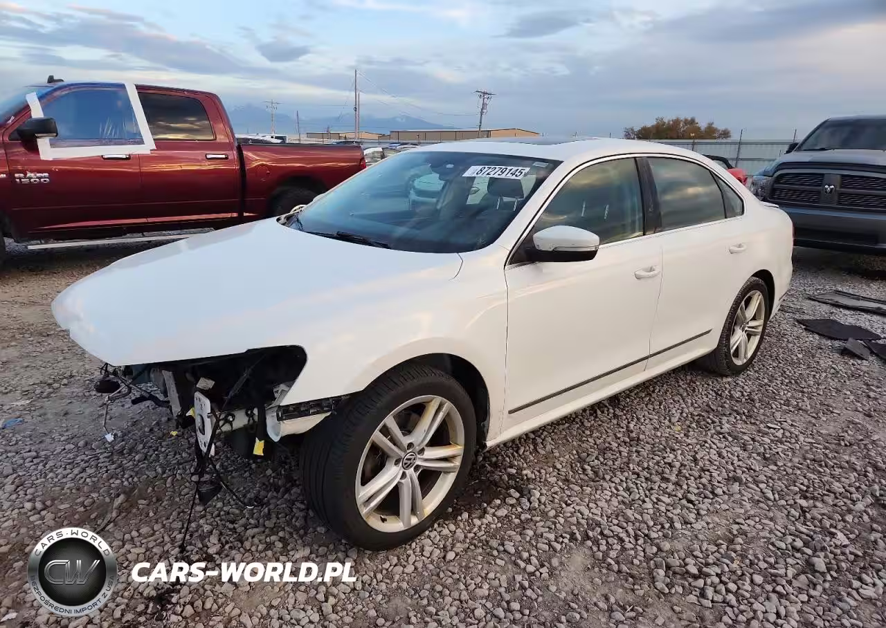 2013 Volkswagen Passat Sel