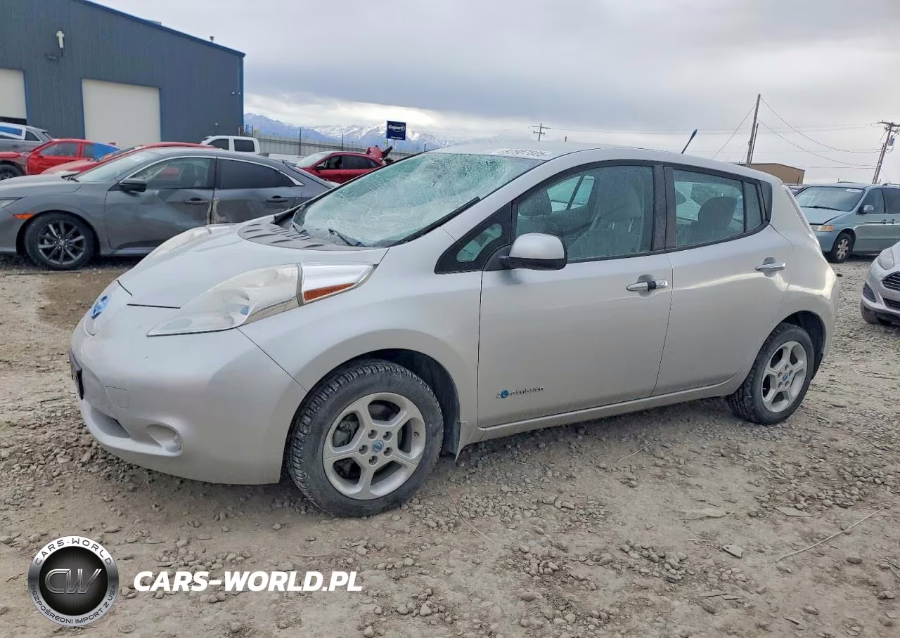 2014 Nissan Leaf S