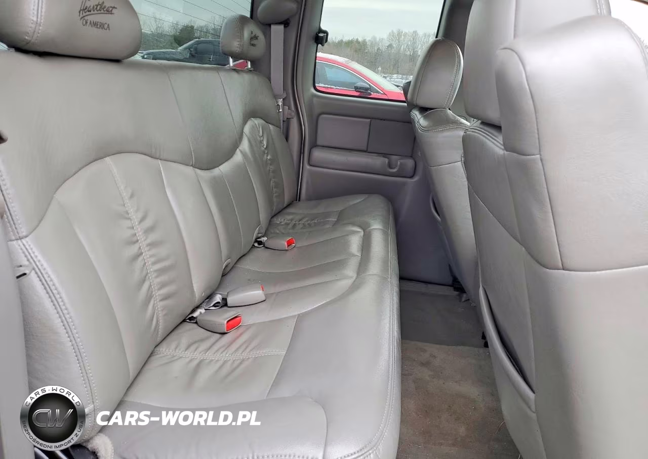 2002 Chevrolet Silverado C1500 VIN:2GCEC19T221414792 - 10