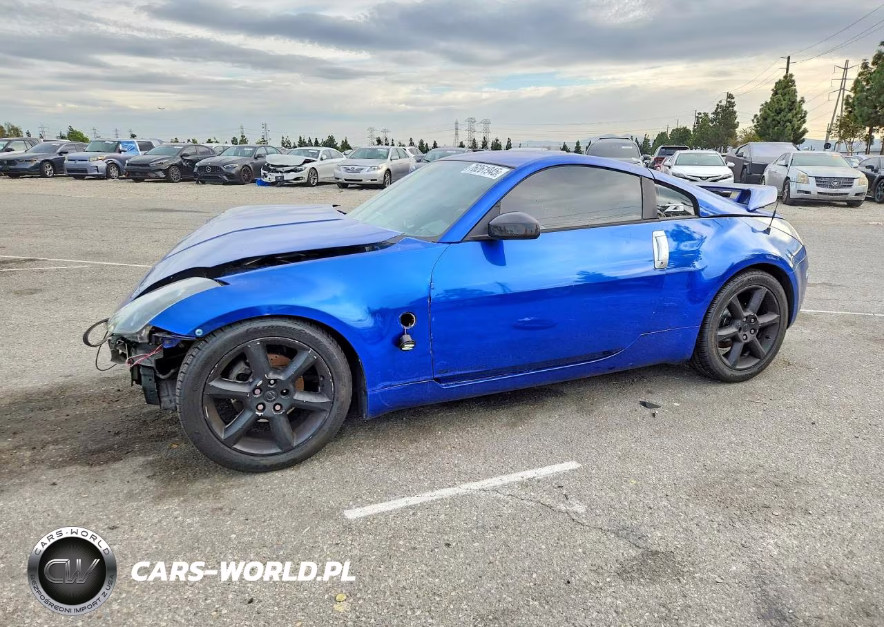2004 Nissan 350Z Base