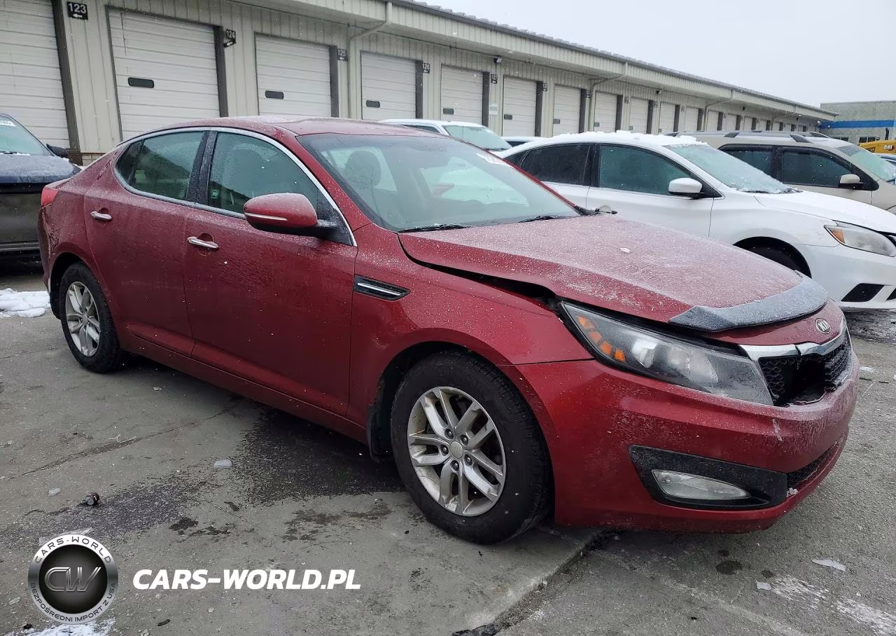 2013 Kia Optima Lx VIN:5XXGM4A75DG126770 - 4